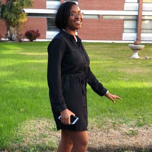 Meet your Posher, Adriane